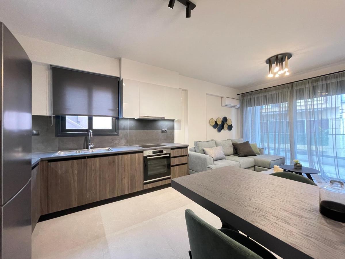 Gleaming Apartments Near Athens Metro Mall Extérieur photo