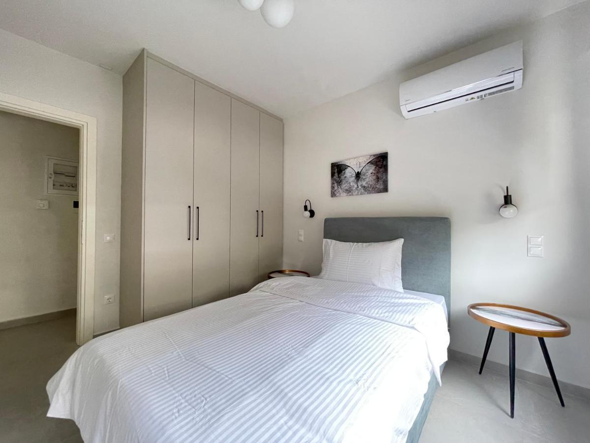 Gleaming Apartments Near Athens Metro Mall Extérieur photo