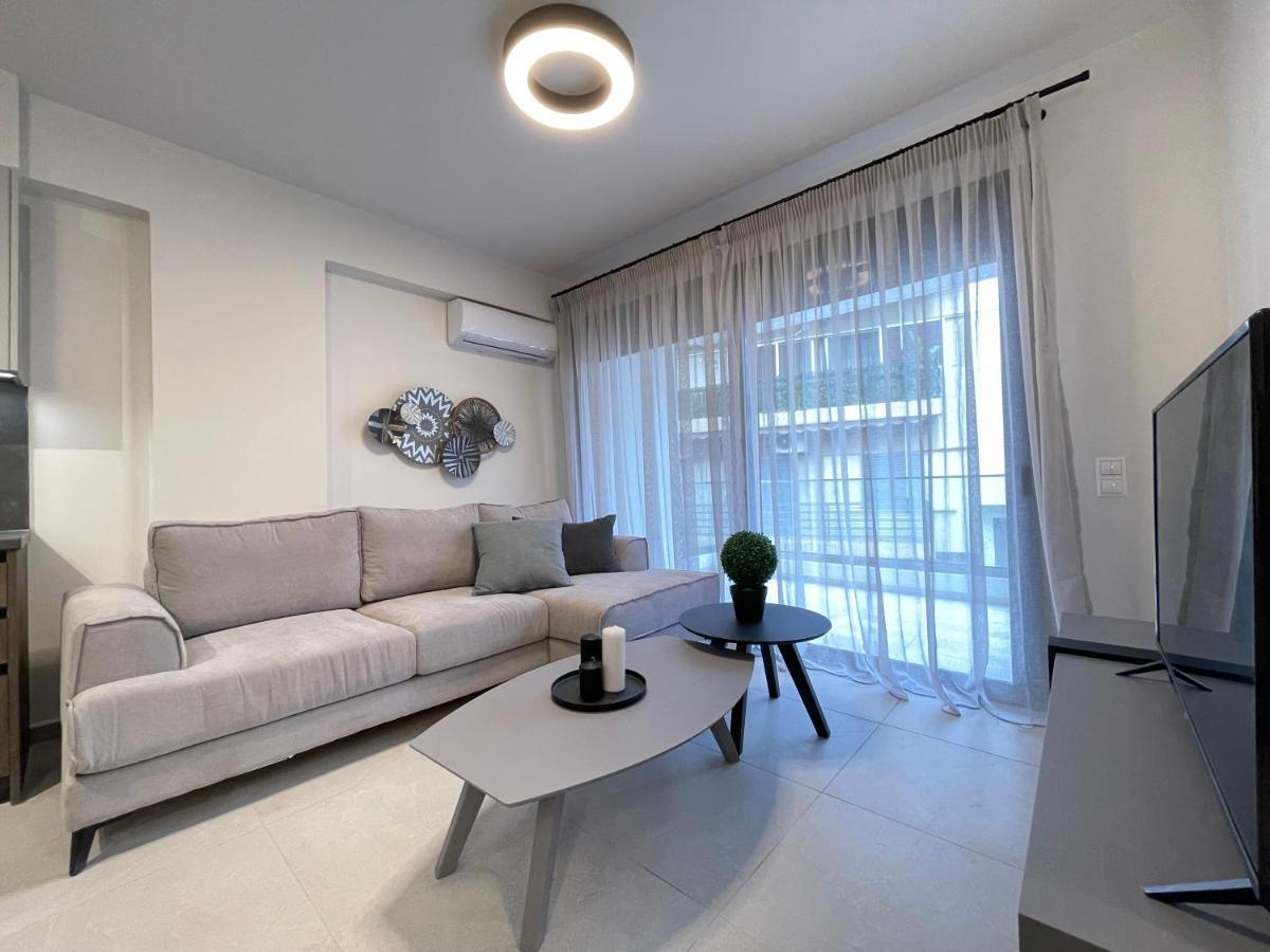 Gleaming Apartments Near Athens Metro Mall Extérieur photo